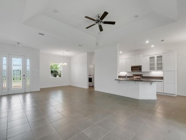 2545 Saint Lucia Circle, Vero Beach, FL 32967