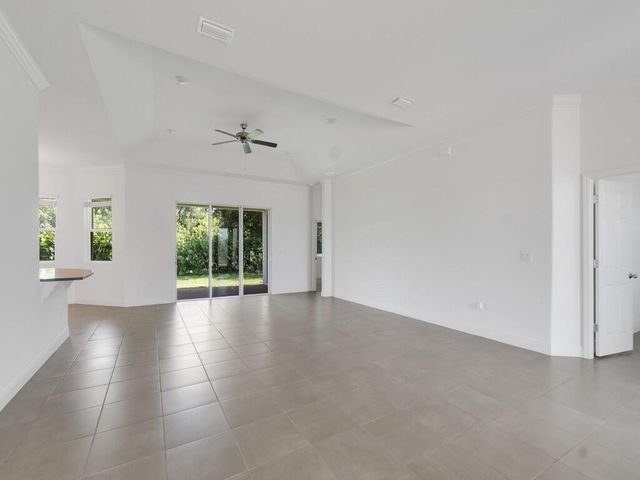 2545 Saint Lucia Circle, Vero Beach, FL 32967