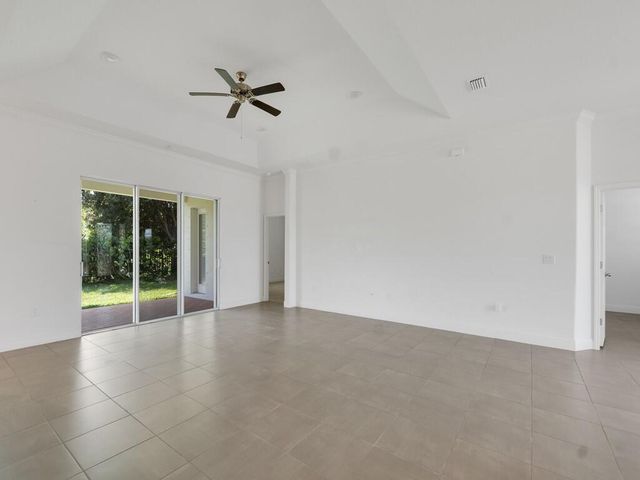 2545 Saint Lucia Circle, Vero Beach, FL 32967