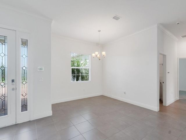 2545 Saint Lucia Circle, Vero Beach, FL 32967