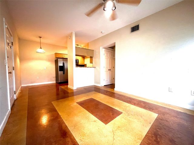 2106 Cullen Ave 112, Austin, TX 78757