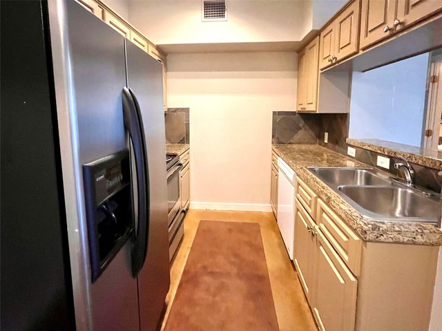 2106 Cullen Ave 112, Austin, TX 78757