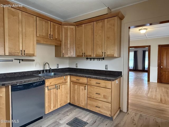 115 Oak Street, Corinth, NY 12822