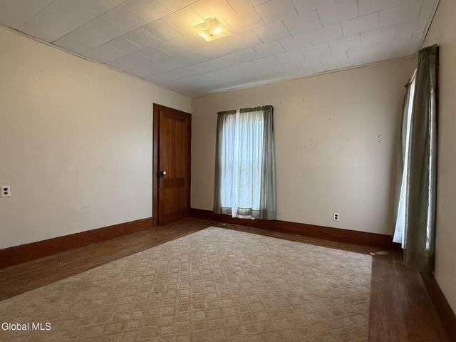 115 Oak Street, Corinth, NY 12822