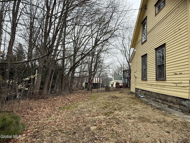 115 Oak Street, Corinth, NY 12822