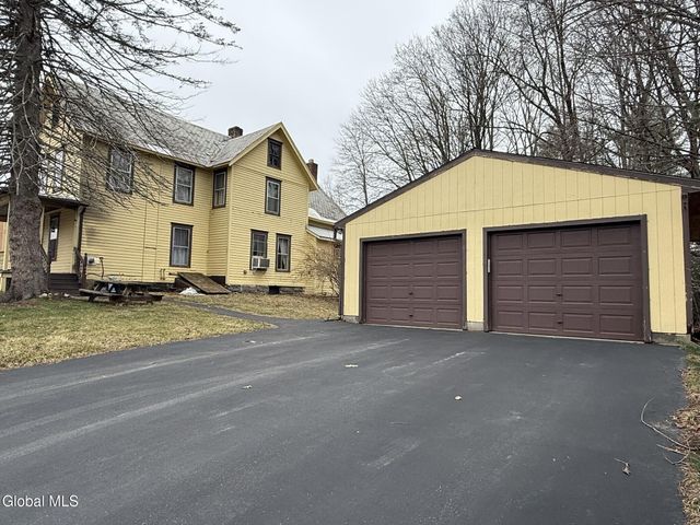 115 Oak Street, Corinth, NY 12822