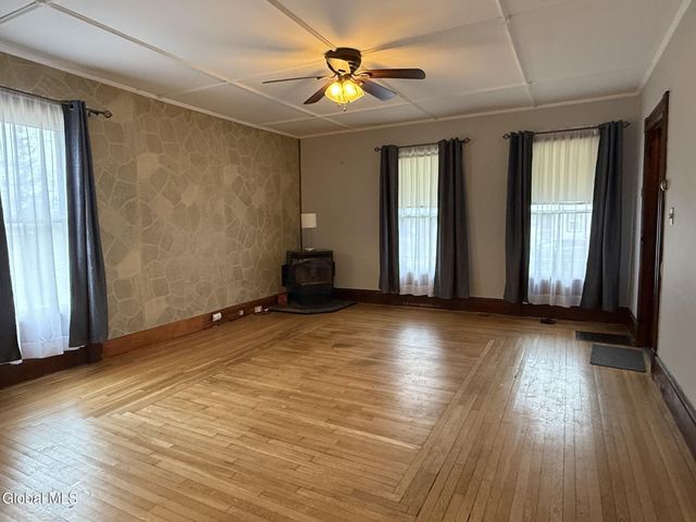 115 Oak Street, Corinth, NY 12822