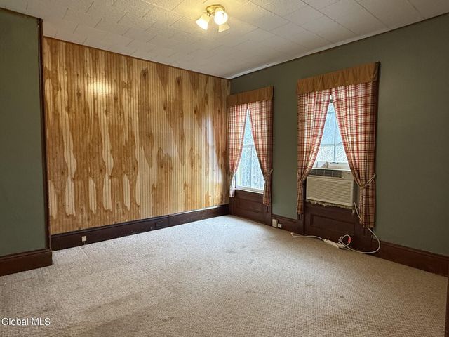 115 Oak Street, Corinth, NY 12822