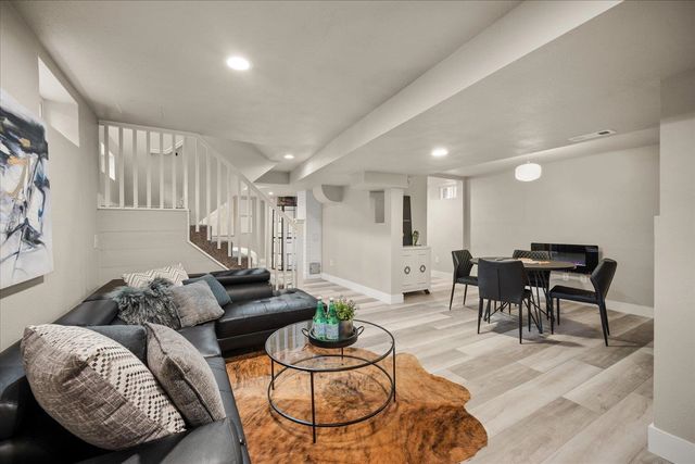 42 W 23rd Ave, Spokane, WA 99203