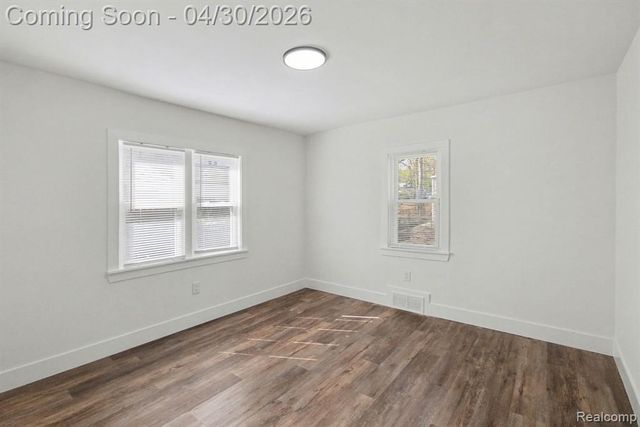 6366 Dellwood Drive, Waterford, MI 48329