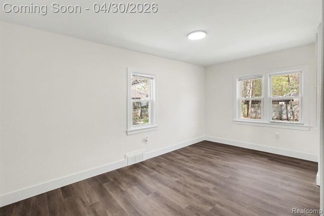 6366 Dellwood Drive, Waterford, MI 48329