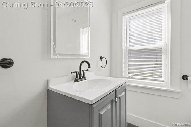 6366 Dellwood Drive, Waterford, MI 48329