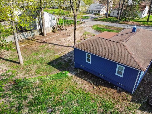 6366 Dellwood Drive, Waterford, MI 48329