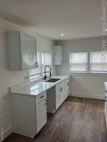 6366 Dellwood Drive, Waterford, MI 48329