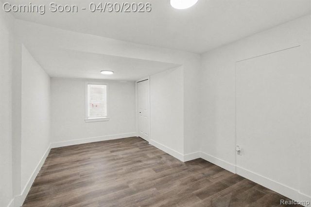 6366 Dellwood Drive, Waterford, MI 48329