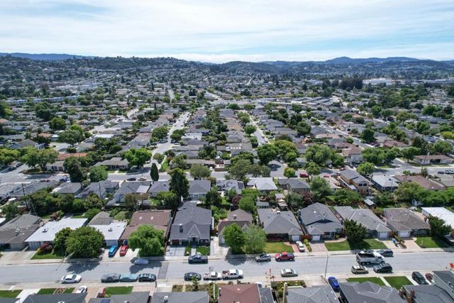 3726 Casanova Drive, San Mateo, CA 94403