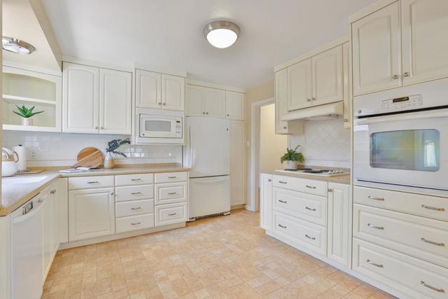 3726 Casanova Drive, San Mateo, CA 94403