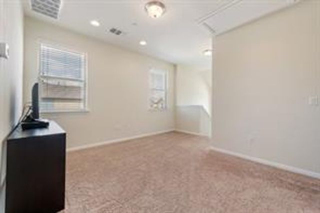 1001 ZODIAC LN 50, Round Rock, TX 78665