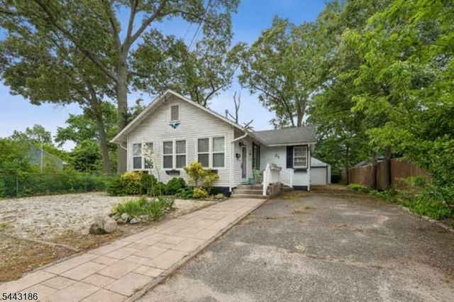 31 Nejecho Dr, Brick Twp., NJ 08723