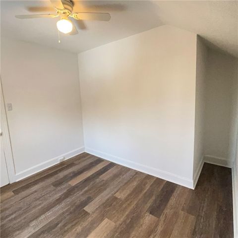 1360 Center St, Mckees Rocks, PA 15136