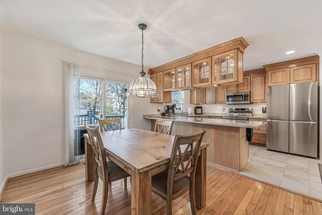 1109 DEVON ST, Herndon, VA 20170