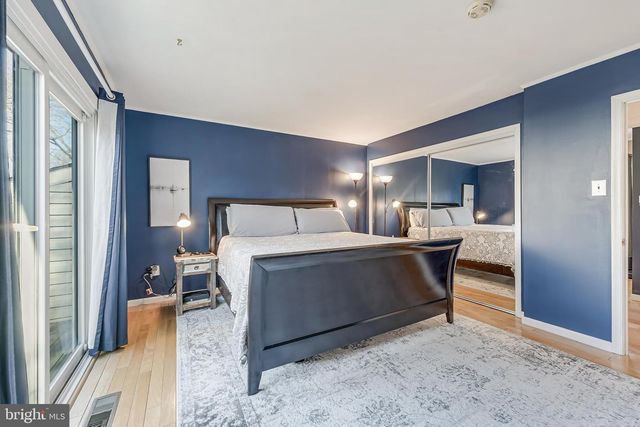 1109 DEVON ST, Herndon, VA 20170