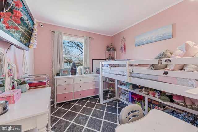 1109 DEVON ST, Herndon, VA 20170