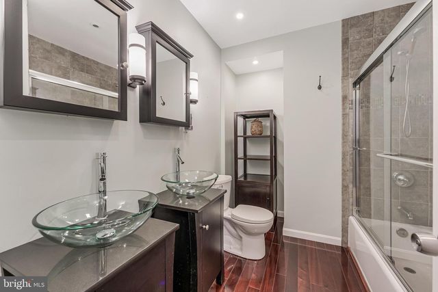 1109 DEVON ST, Herndon, VA 20170