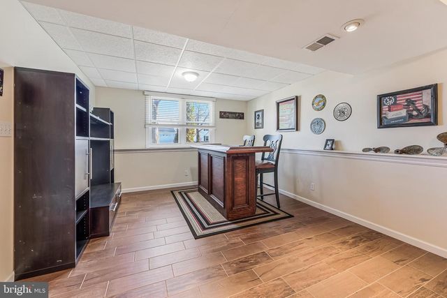 1109 DEVON ST, Herndon, VA 20170