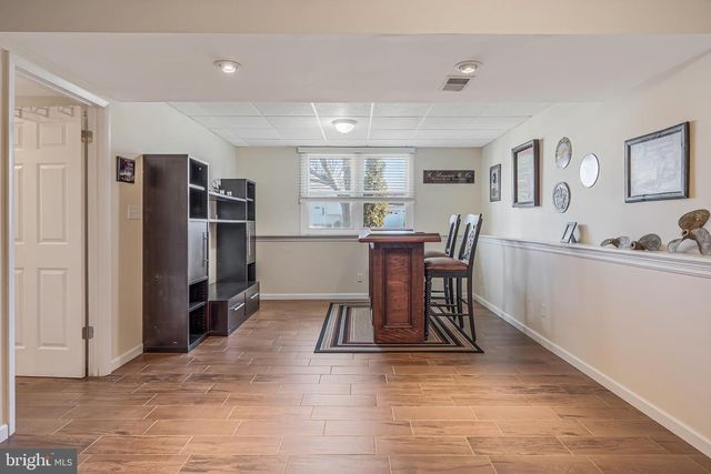 1109 DEVON ST, Herndon, VA 20170