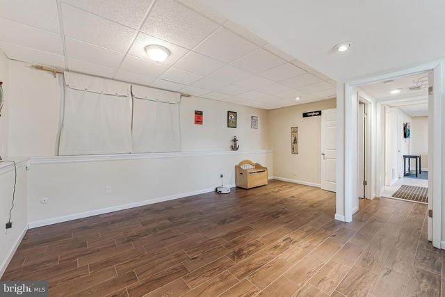 1109 DEVON ST, Herndon, VA 20170