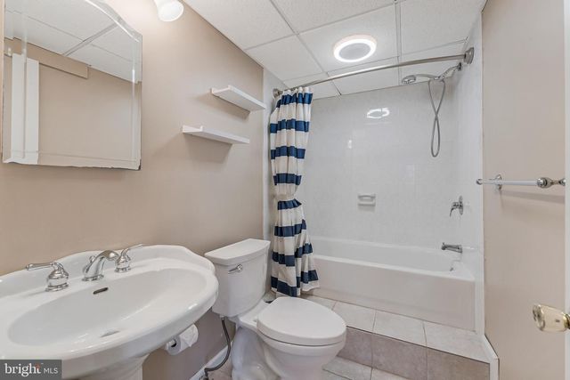 1109 DEVON ST, Herndon, VA 20170