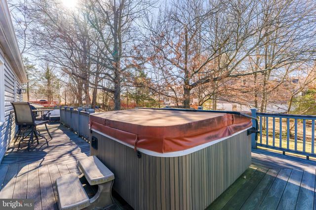 1109 DEVON ST, Herndon, VA 20170