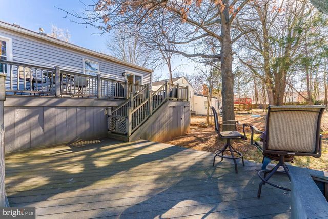 1109 DEVON ST, Herndon, VA 20170