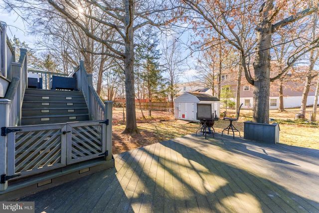 1109 DEVON ST, Herndon, VA 20170