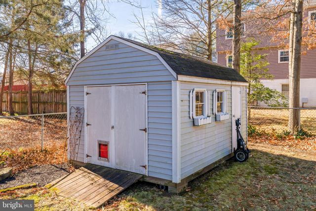 1109 DEVON ST, Herndon, VA 20170