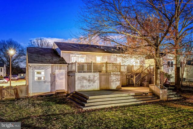 1109 DEVON ST, Herndon, VA 20170