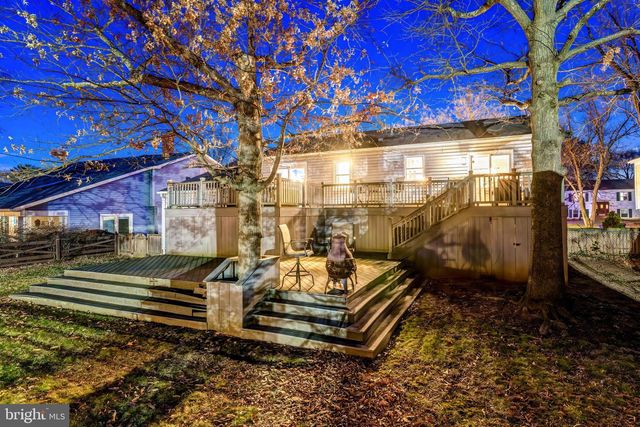 1109 DEVON ST, Herndon, VA 20170