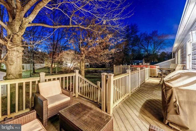 1109 DEVON ST, Herndon, VA 20170