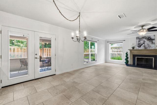 11 Thorn Berry Place, The Woodlands, TX 77381