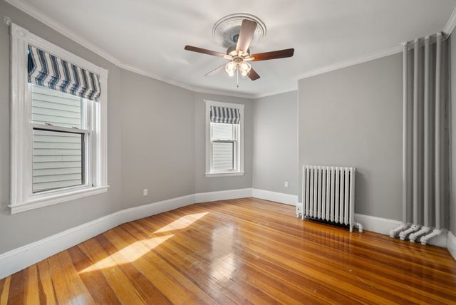 845 E 5th 1, Boston, MA 02127