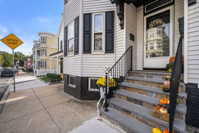 845 E 5th 1, Boston, MA 02127