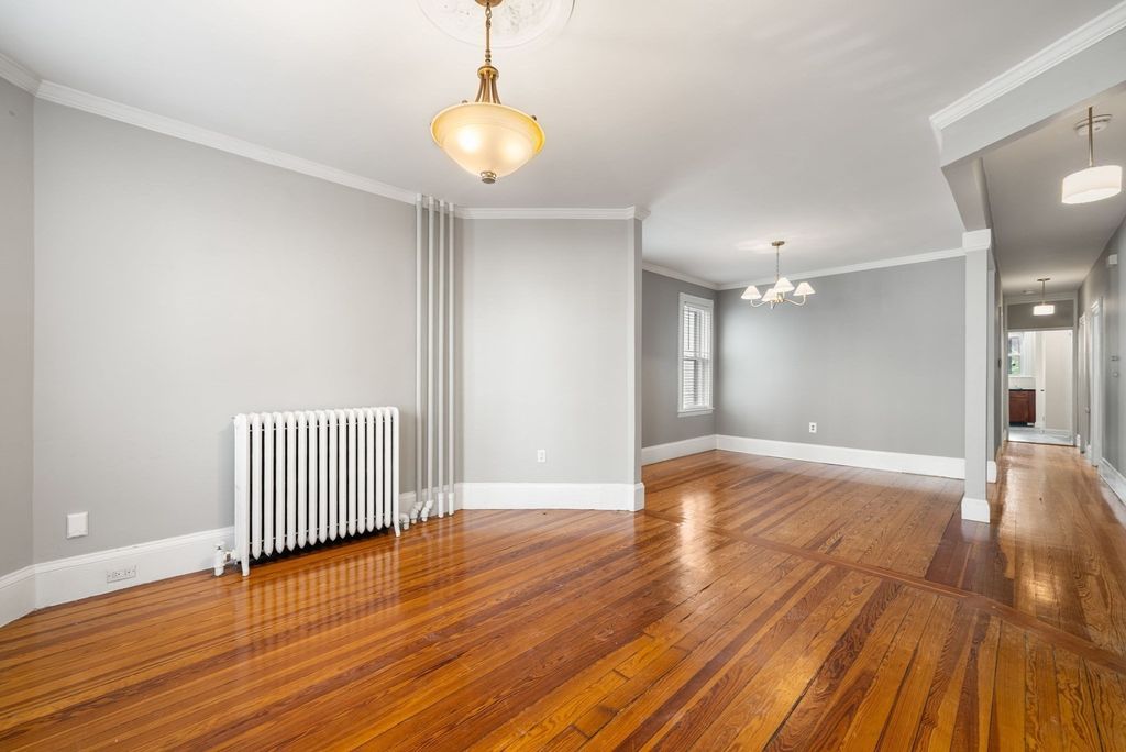 845 E 5th 1, Boston, MA 02127