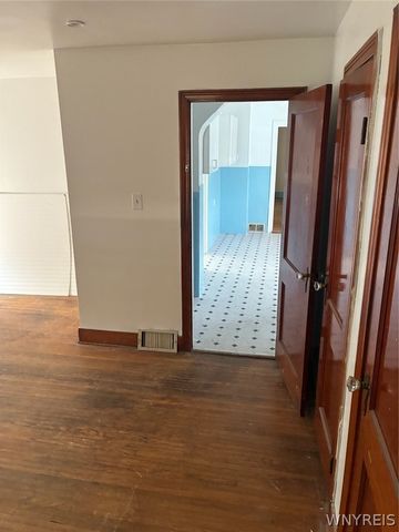 541 16th Street, Niagara Falls, NY 14301