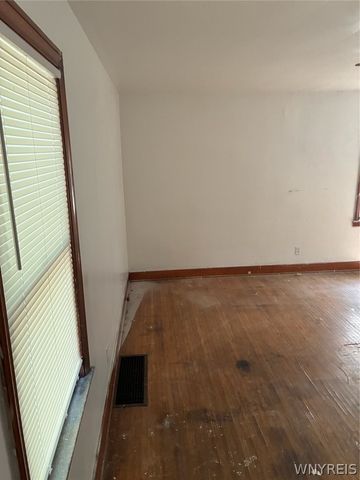 541 16th Street, Niagara Falls, NY 14301