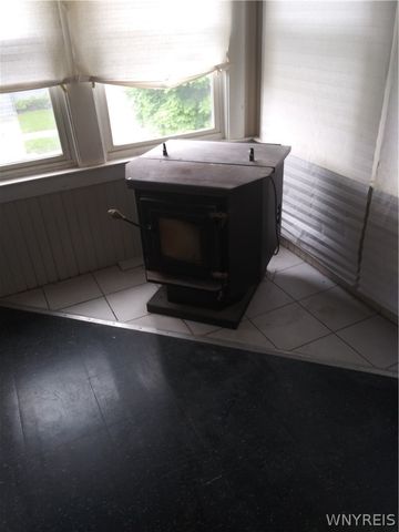 541 16th Street, Niagara Falls, NY 14301