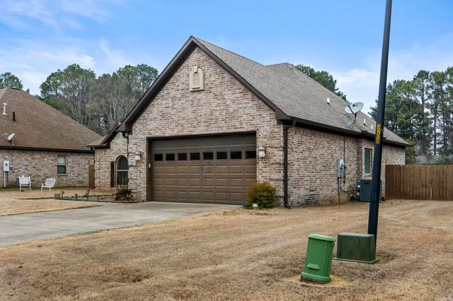 3208 Stonehenge, Searcy, AR 72143