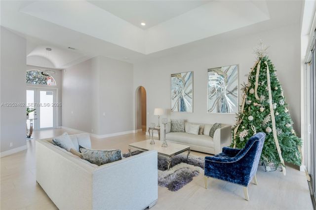 5354 NW 57th Way, Coral Springs, FL 33067
