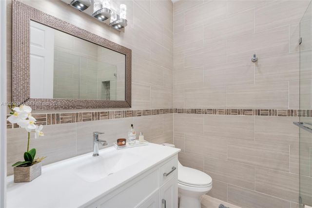 5354 NW 57th Way, Coral Springs, FL 33067