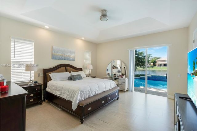 5354 NW 57th Way, Coral Springs, FL 33067